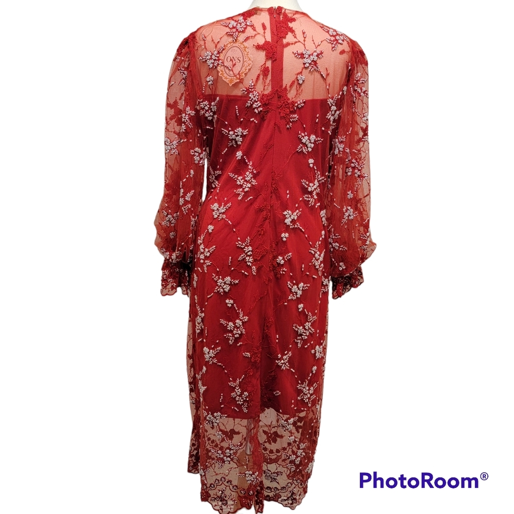 Dresses - Picture 5 of 6